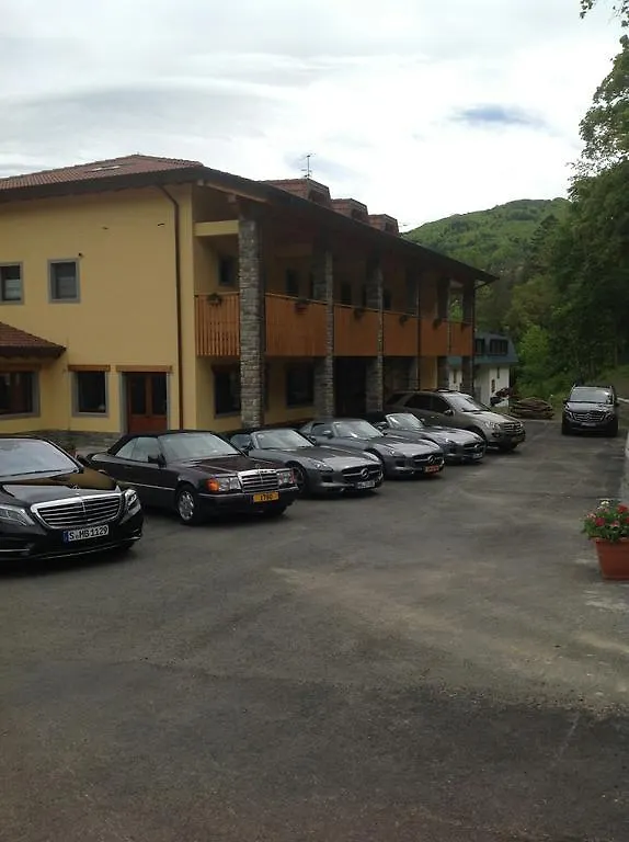 Il Bruco Hotel Fiumalbo 0*,